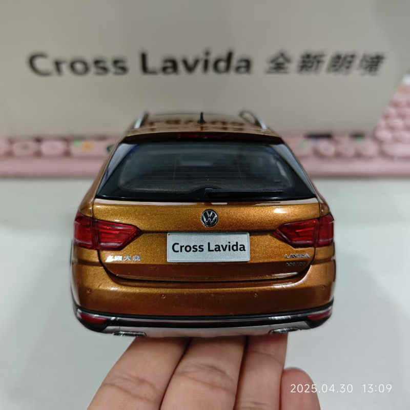 عيب دييكاست 1/18 مقياس فولكس ف - مراجعة Model Kit Volkswagen وسعره